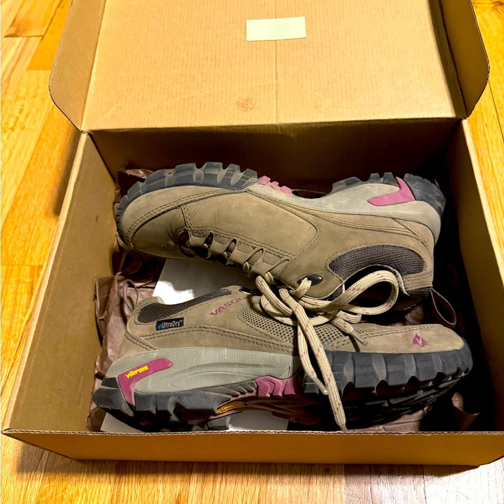 Vasque Talus Trek Low UltraDry Hiking Boots US6.5/EU37